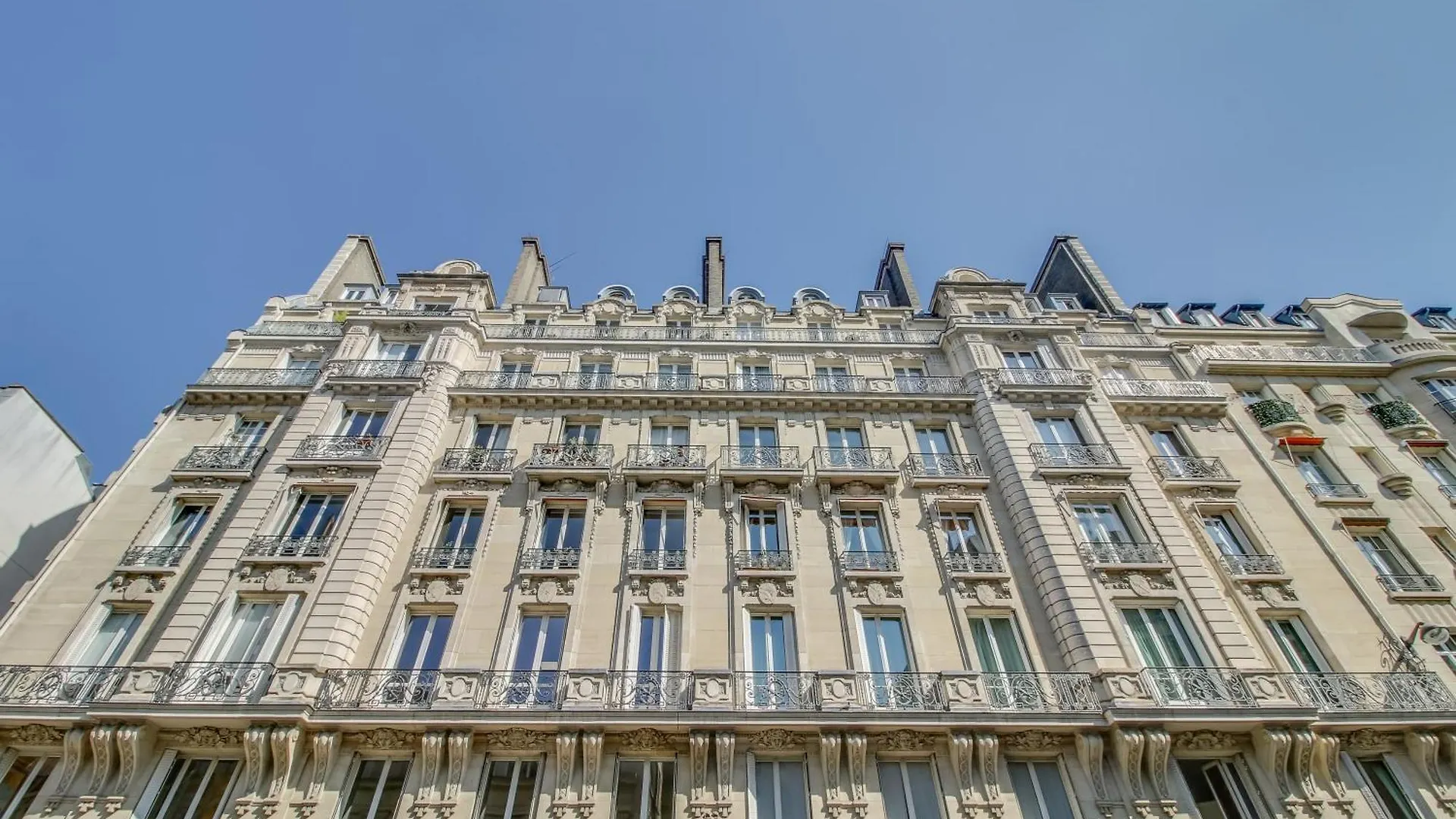 Apartment Sejours Parisiens / Suite Belle Courcelles / 4*