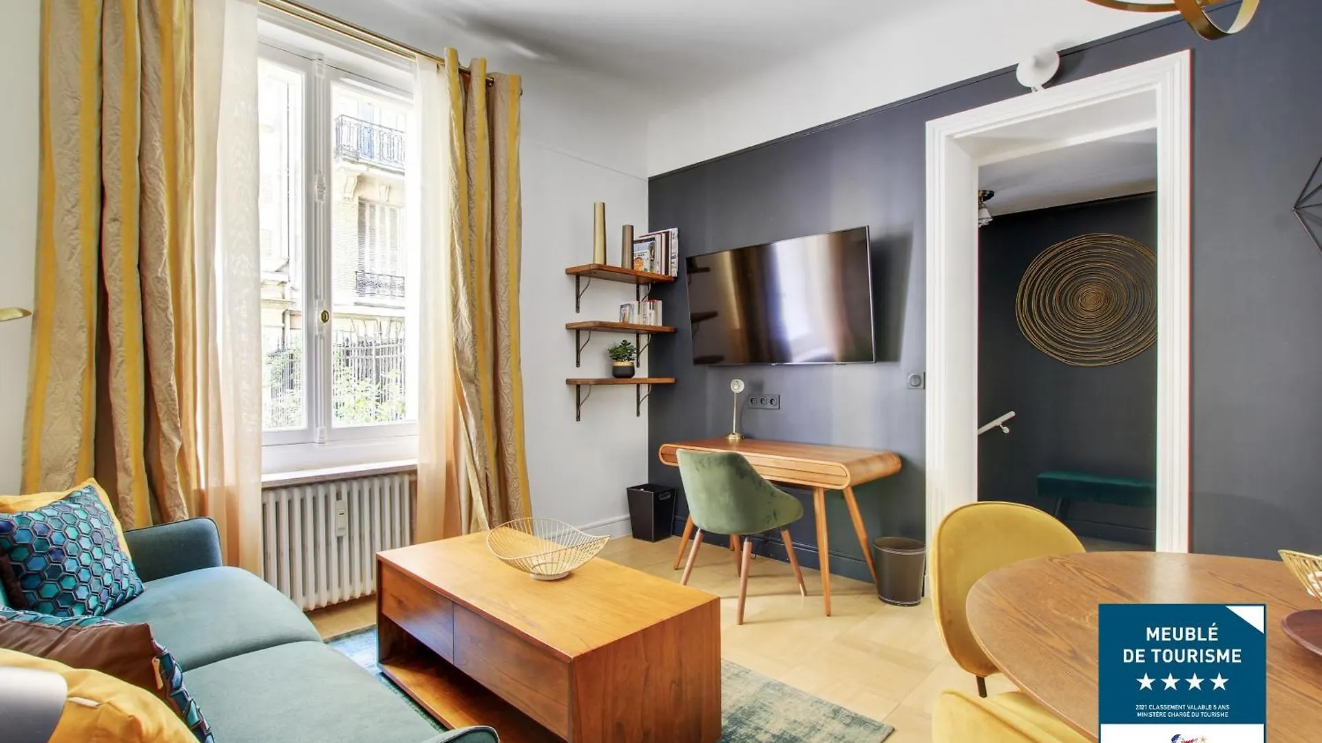 Sejours Parisiens / Suite Belle Courcelles / 4* contacts